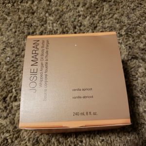 Josie Maran  Body butter with Argan Oil